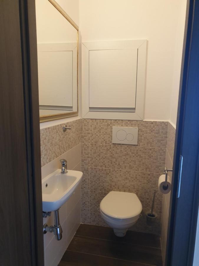 Apartman Valentin Apartment Komarno Ngoại thất bức ảnh
